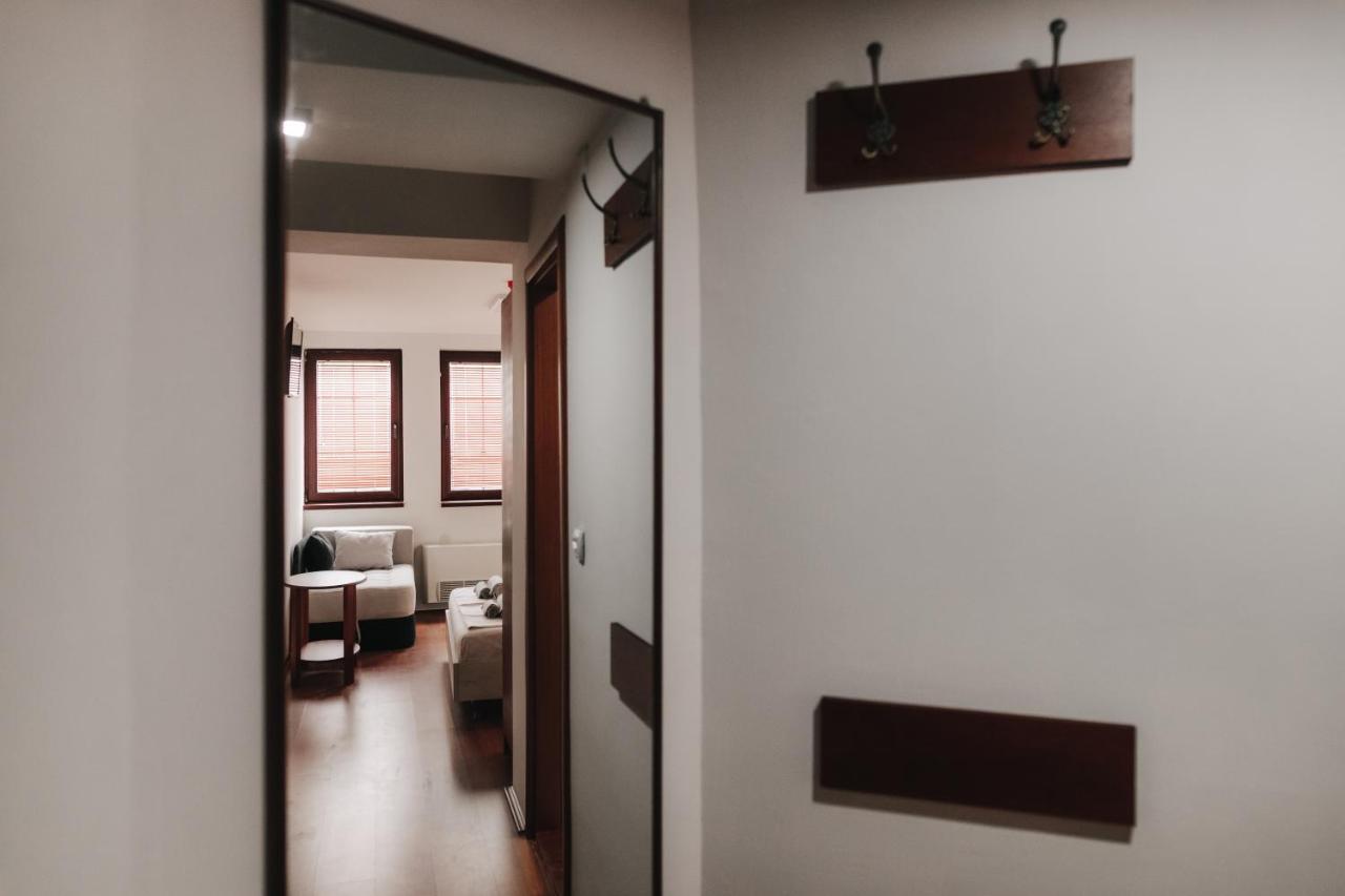 Hotel Gate Скопье Экстерьер фото